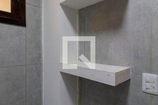 Lavabo de casa para alugar com 4 quartos, 182m² em Vila Siria, São Paulo