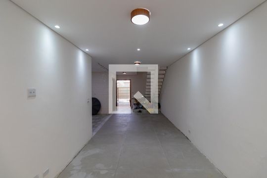 Sala de casa para alugar com 4 quartos, 182m² em Vila Siria, São Paulo
