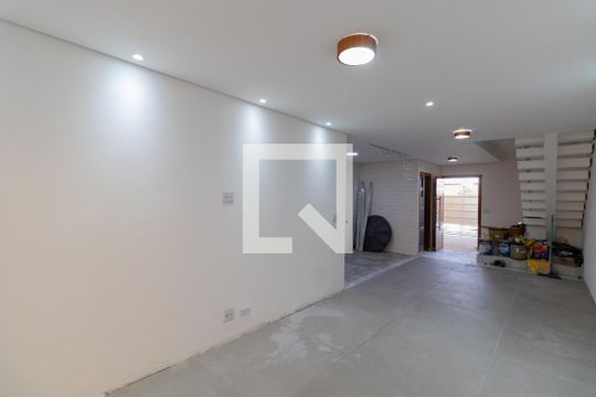 Sala de casa para alugar com 4 quartos, 182m² em Vila Siria, São Paulo