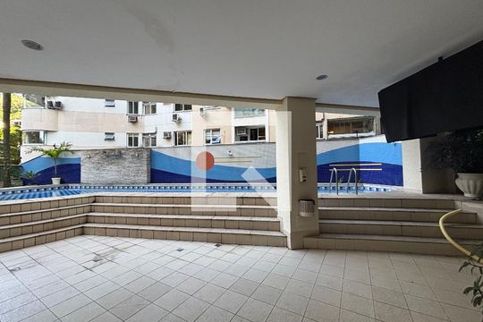 Área comum - piscina de apartamento à venda com 3 quartos, 200m² em Lagoa, Rio de Janeiro