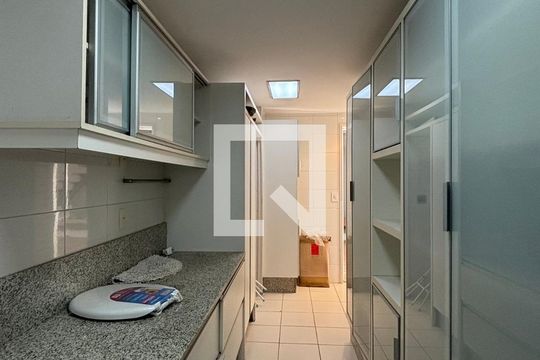 Cozinha de apartamento à venda com 3 quartos, 200m² em Lagoa, Rio de Janeiro
