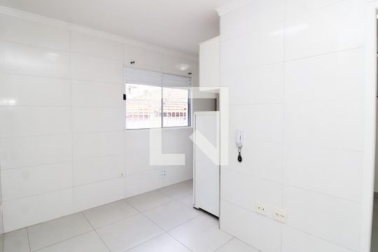 Sala de apartamento para alugar com 2 quartos, 32m² em Vila Mazzei, São Paulo