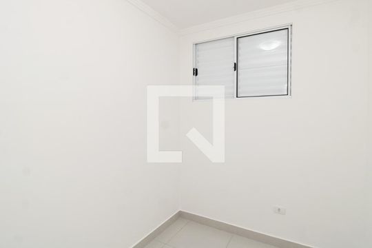Quarto 1 de apartamento para alugar com 2 quartos, 32m² em Vila Mazzei, São Paulo