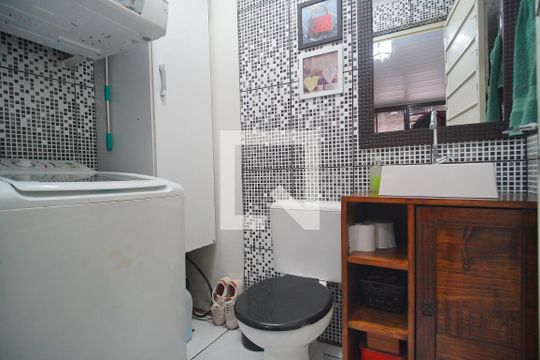 Lavabo de casa de condomínio à venda com 2 quartos, 90m² em Rondônia, Novo Hamburgo