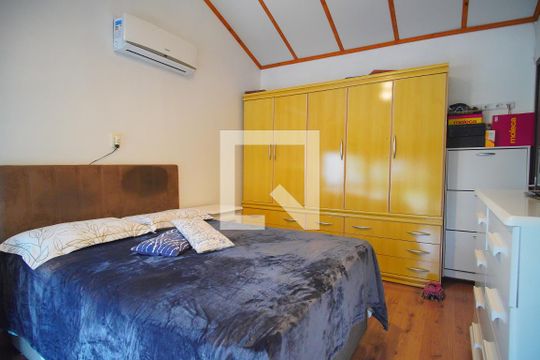 Quarto 1 de casa de condomínio à venda com 2 quartos, 90m² em Rondônia, Novo Hamburgo