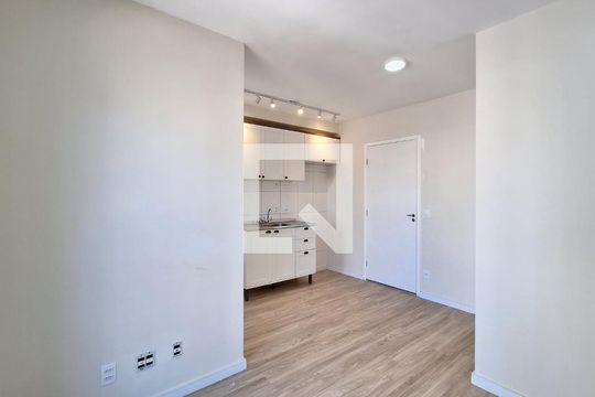 Sala de apartamento para alugar com 2 quartos, 37m² em Barra Funda, São Paulo