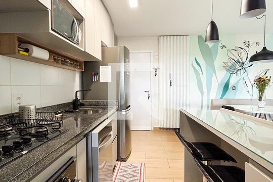 Cozinha de apartamento para alugar com 2 quartos, 66m² em Santo Amaro, São Paulo