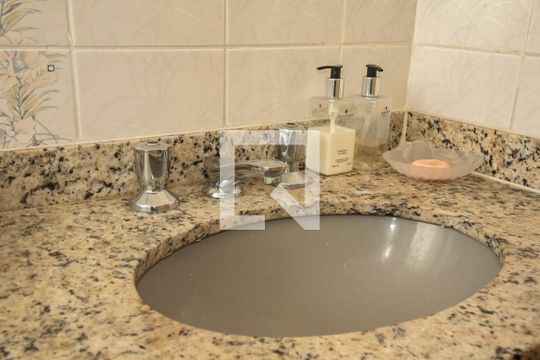 Banheiro de apartamento para alugar com 3 quartos, 96m² em Vila da Saúde, São Paulo