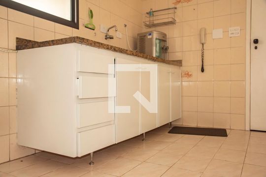 Cozinha de apartamento para alugar com 3 quartos, 96m² em Vila da Saúde, São Paulo