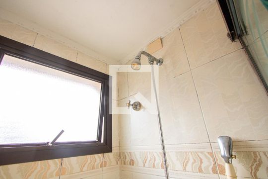 Banheiro do quarto 1 de apartamento à venda com 3 quartos, 180m² em Vila Bastos, Santo André