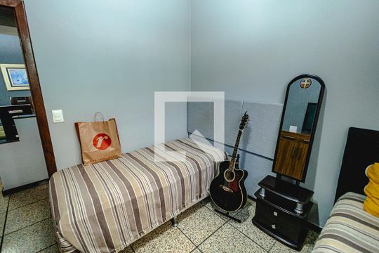 Quarto 2 de casa para alugar com 4 quartos, 315m² em Itapoã, Belo Horizonte