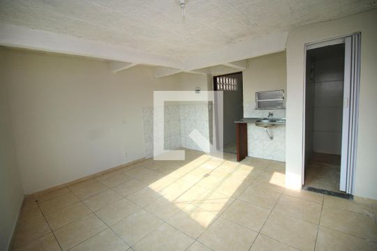 Studio de kitnet/studio para alugar com 1 quarto, 50m² em Brás de Pina, Rio de Janeiro