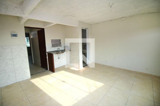Studio de kitnet/studio para alugar com 1 quarto, 50m² em Brás de Pina, Rio de Janeiro