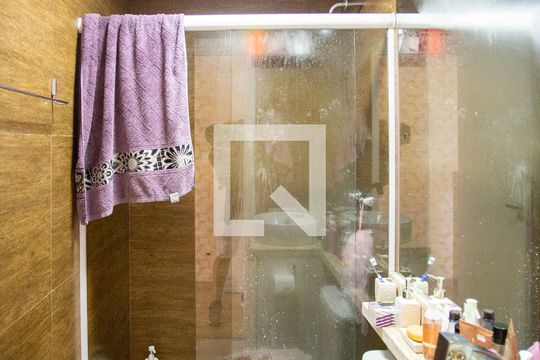 Banheiro da Suíte de apartamento à venda com 2 quartos, 55m² em Conceição, Diadema