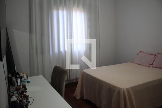 Quarto 1 de casa à venda com 4 quartos, 439m² em Tirol, Contagem