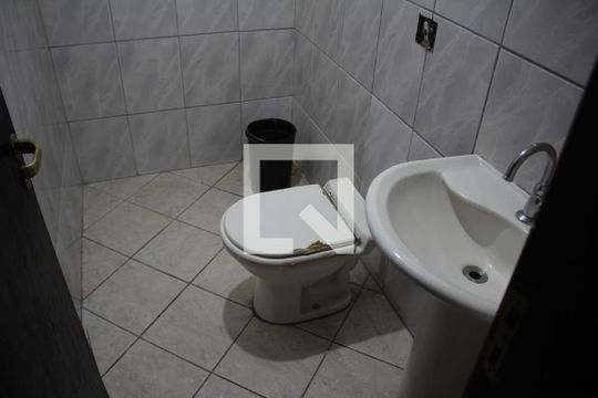 Banheiro 2 de casa à venda com 4 quartos, 439m² em Tirol, Contagem