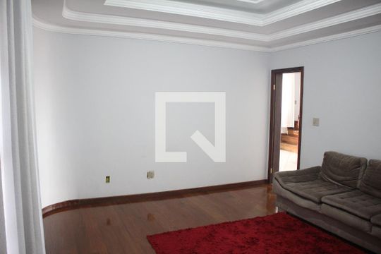 Casa à venda com 4 quartos, 439m² em Tirol, Contagem