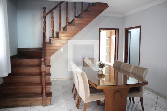 Copa de casa à venda com 4 quartos, 439m² em Tirol, Contagem