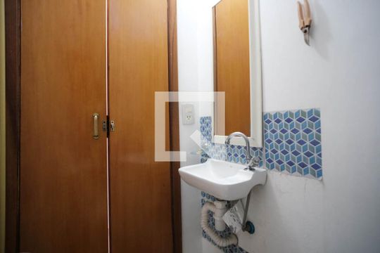 Lavabo  de casa à venda com 2 quartos, 125m² em Jardim Hercilia, São Paulo