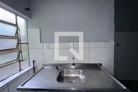 Cozinha de casa para alugar com 2 quartos, 70m² em Rio Branco, São Leopoldo
