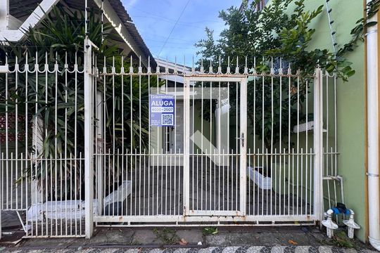 Fachada de casa para alugar com 2 quartos, 70m² em Rio Branco, São Leopoldo