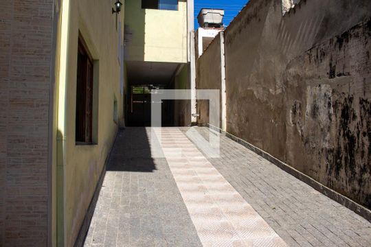 Garagem de casa para alugar com 2 quartos, 250m² em Bocaina, Ribeirão Pires