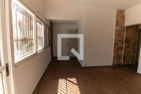 Sala de casa à venda com 3 quartos, 180m² em Fátima, Niterói