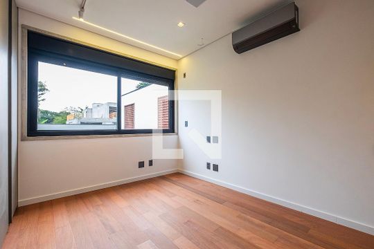 Suíte 3 de casa à venda com 5 quartos, 450m² em Jardim Paulista, São Paulo