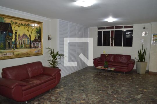 Hall de apartamento para alugar com 1 quarto, 45m² em Liberdade, São Paulo