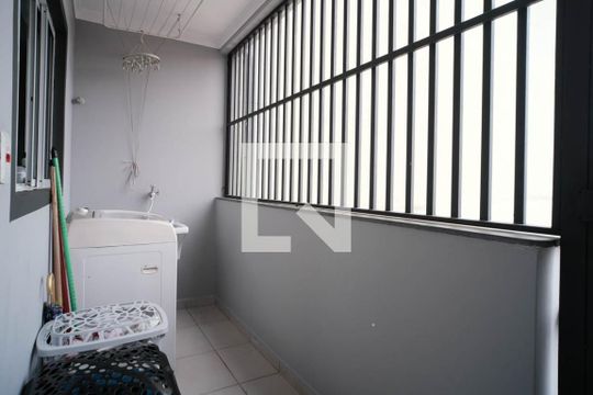 Área de Serviço de casa à venda com 3 quartos, 200m² em Vila Ré, São Paulo
