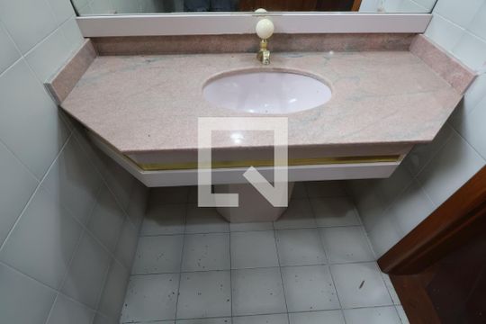 Lavabo de apartamento para alugar com 3 quartos, 244m² em Centro, Canoas