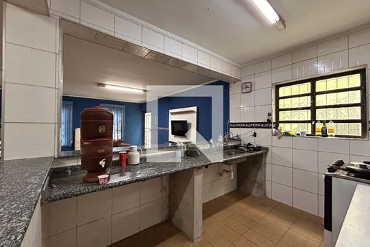 Cozinha 2 de casa à venda com 4 quartos, 592m² em City América, São Paulo