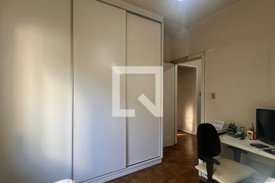 Quarto 2 de casa à venda com 3 quartos, 280m² em Pinheiros, São Paulo
