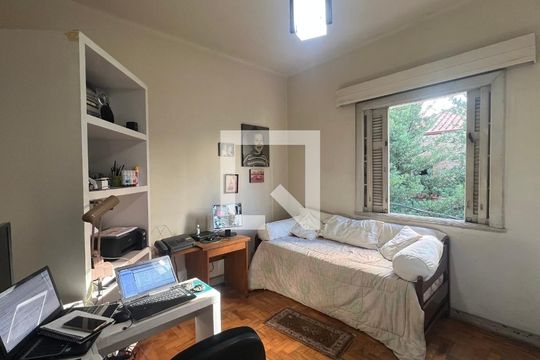 Quarto 2 de casa à venda com 3 quartos, 280m² em Pinheiros, São Paulo
