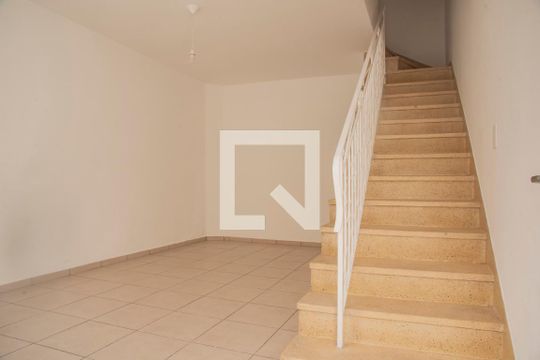 Casa de Condomínio para alugar com 2 quartos, 75m² em Planalto Paulista, São Paulo