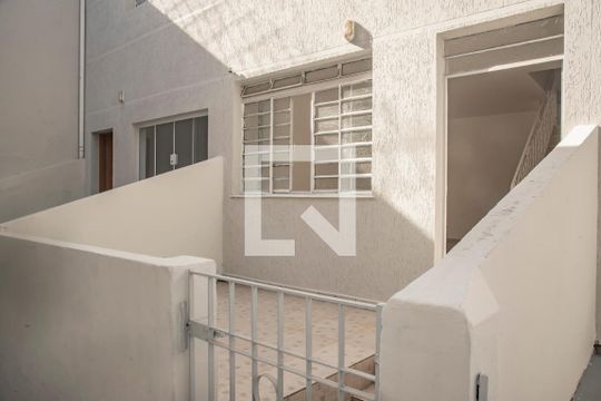 Frente de casa de condomínio para alugar com 2 quartos, 75m² em Planalto Paulista, São Paulo