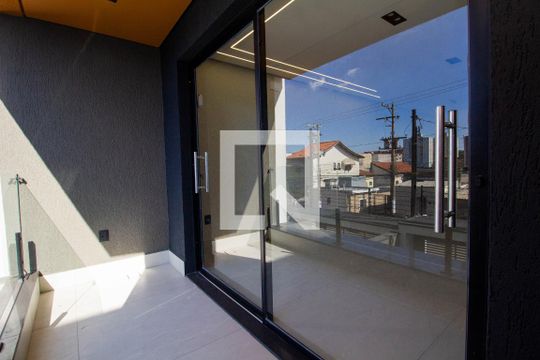 Varanda de casa à venda com 3 quartos, 192m² em Vila Talarico, São Paulo
