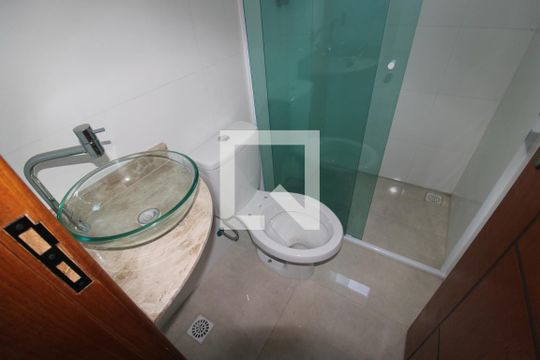 Banheiro de apartamento para alugar com 2 quartos, 37m² em Santana, São Paulo