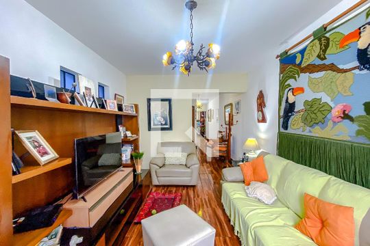 Sala de casa à venda com 3 quartos, 220m² em Mooca, São Paulo
