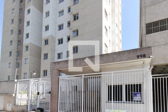 Fachada de apartamento para alugar com 2 quartos, 38m² em Cidade Satelite Santa Barbara, São Paulo