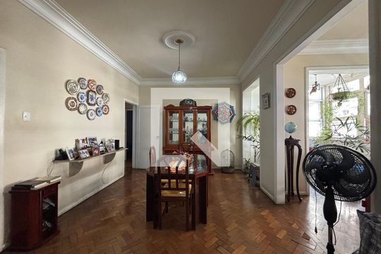 Sala de apartamento à venda com 3 quartos, 150m² em Copacabana, Rio de Janeiro