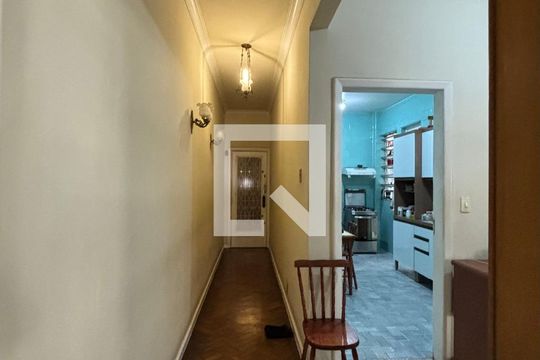 Sala - hall de entrada de apartamento à venda com 3 quartos, 150m² em Copacabana, Rio de Janeiro