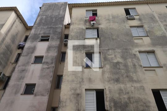 Placa de apartamento à venda com 2 quartos, 52m² em Rio Branco, Canoas