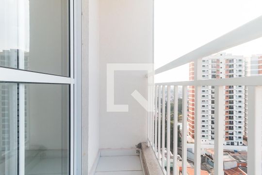Sacada da Sala de apartamento para alugar com 2 quartos, 51m² em Biritiba, Poá