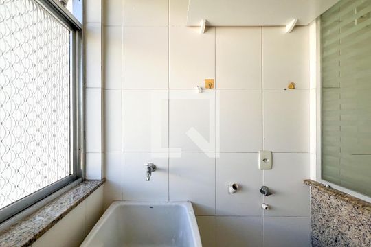 Área de Serviço de apartamento à venda com 2 quartos, 530m² em Itanhangá, Rio de Janeiro