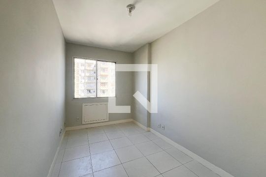 Quarto 1 de apartamento à venda com 2 quartos, 530m² em Itanhangá, Rio de Janeiro