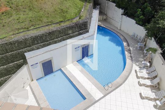 Área comum de apartamento para alugar com 2 quartos, 52m² em Vila Falchi, Mauá
