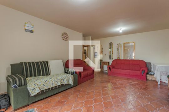 Sala de casa à venda com 4 quartos, 200m² em Vila Ipiranga, Porto Alegre