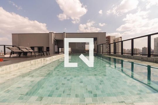 Condomínio - Piscina de apartamento para alugar com 1 quarto, 40m² em Vila Mafra, São Paulo