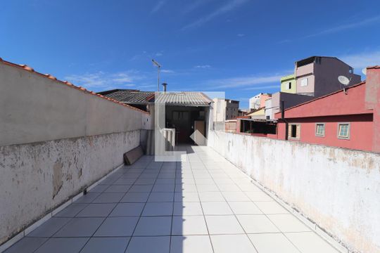 Quintal de casa à venda com 3 quartos, 150m² em Jardim Progresso, Santo André